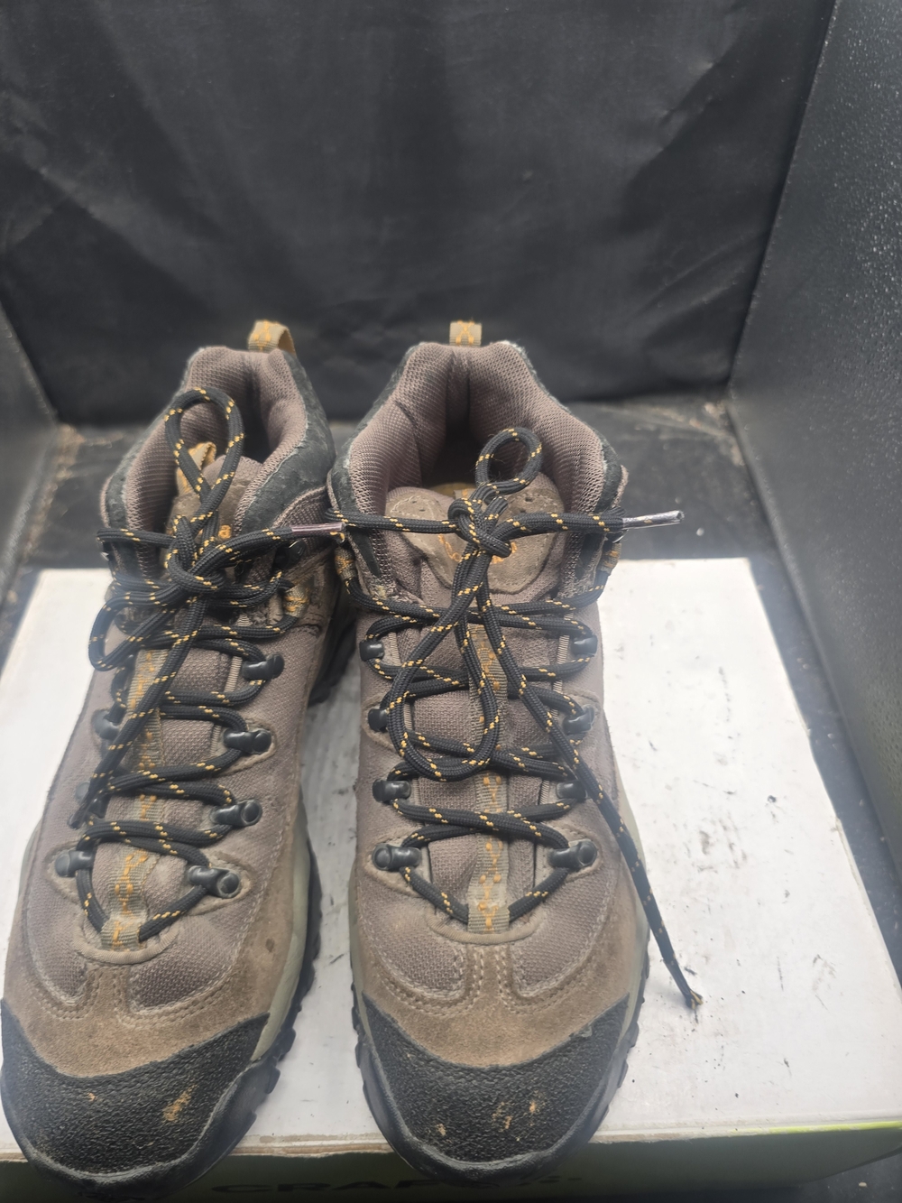 Columbia Men's Brown and Black Hiking Boots